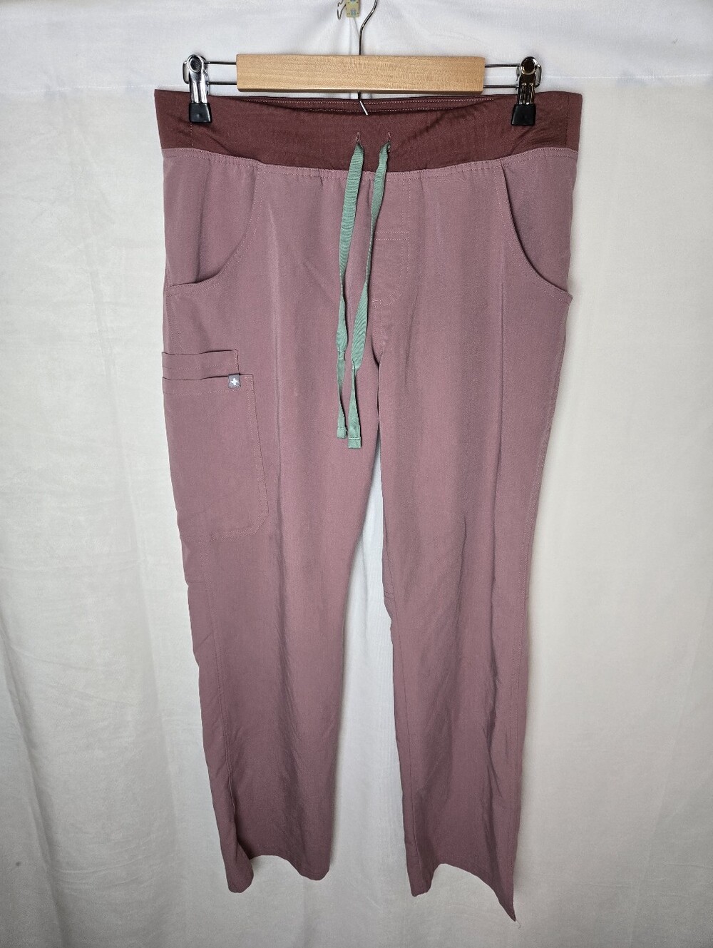 Figs Kade Muave Cargo Scrub Pants Size Medium